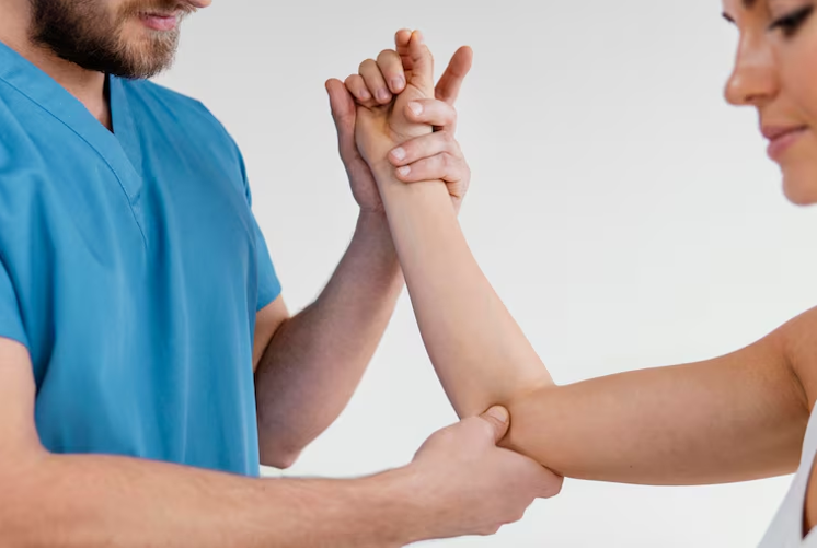 Carpal Tunnel Syndrome Treatment: How Dubai Chiropractors Can Help